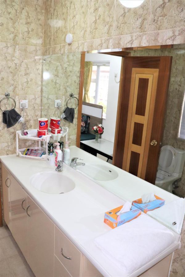 Mtr Tung Chung Near Airport Apartment, Getaway, Pa Village Tung Chung *