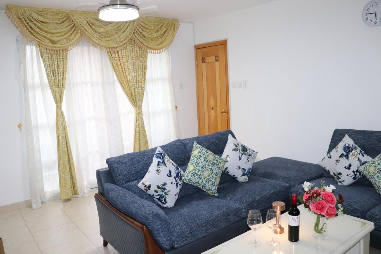 Apartemen Mtr Tung Chung Near Airport Apartment, Getaway, Pa Village Tung Chung *
