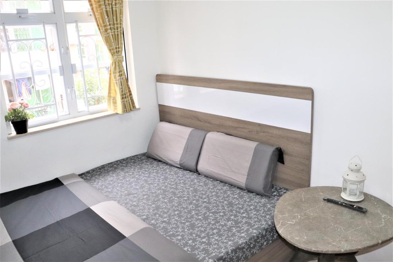 Mtr Tung Chung Near Airport Apartment, Getaway, Pa Village Tung Chung *
