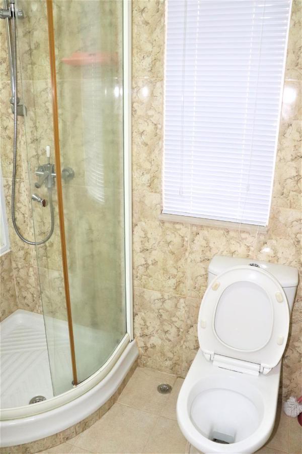 Mtr Tung Chung Near Airport Apartment, Getaway, Pa Village Tung Chung Hong Kong