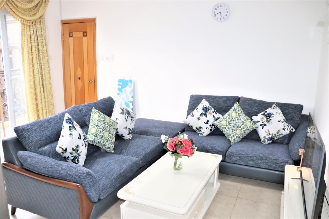 Mtr Tung Chung Near Airport Apartment, Getaway, Pa Village Tung Chung Apartment