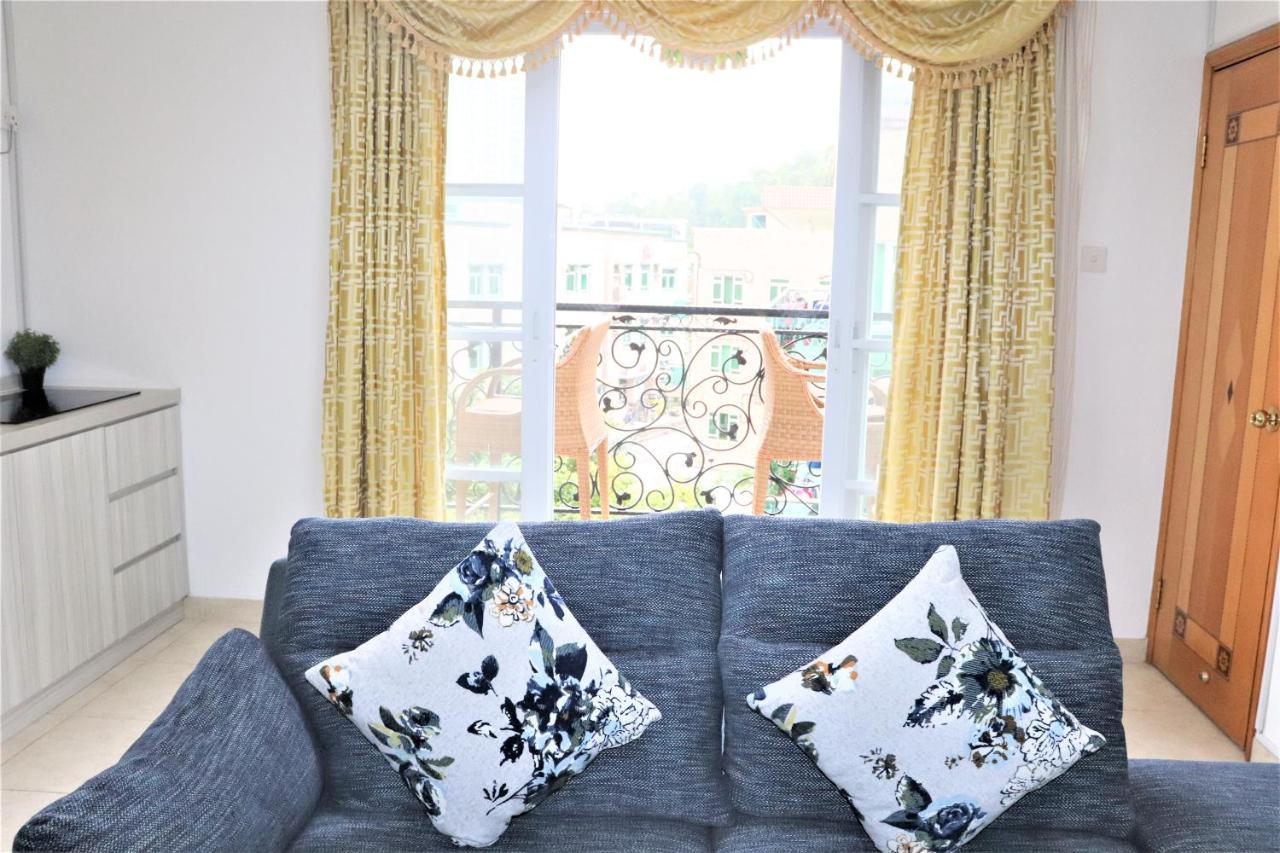 Mtr Tung Chung Near Airport Apartment, Getaway, Pa Village Tung Chung *